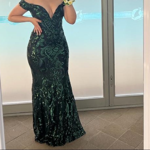 FORMAL DRESS NEW❄️ - Picture 4 of 4